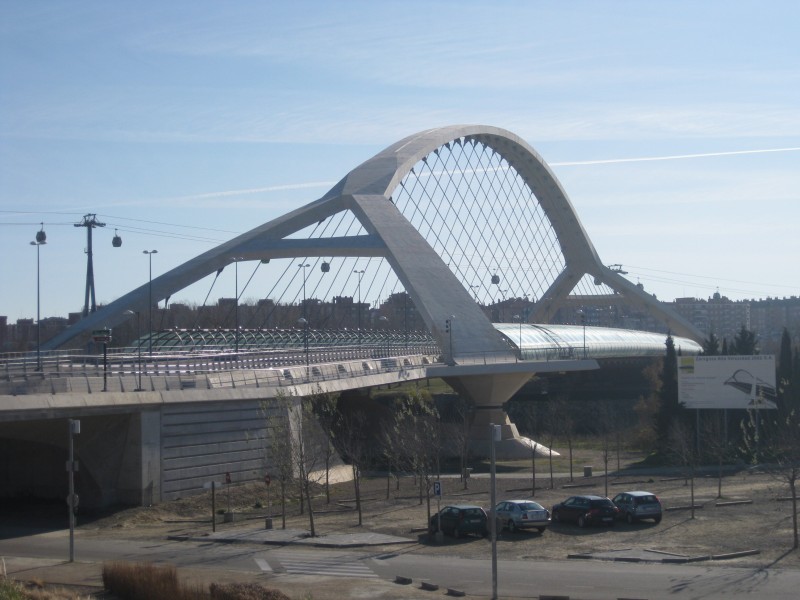 37 Puente del tercer Millenio